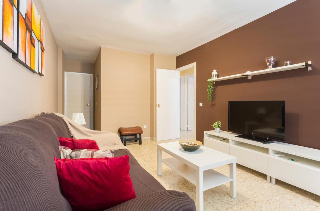 Brisas Estadio Playa Victoria 加的斯 外观 照片